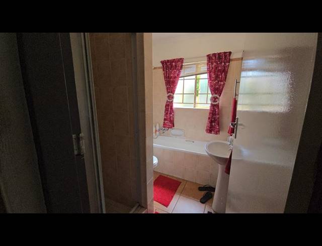 2 BEDROOM TOWNHOUSE FOR SALE IN ANNLIN